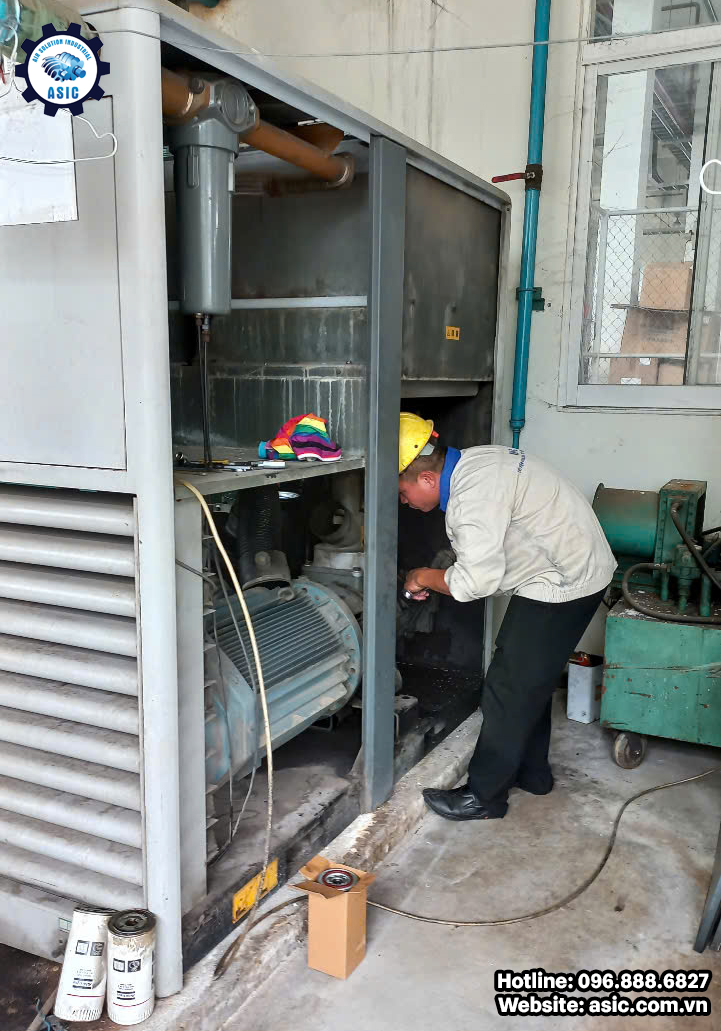 Hậu quả của hiện tượng nước trong dầu m&aacute;y n&eacute;n kh&iacute;